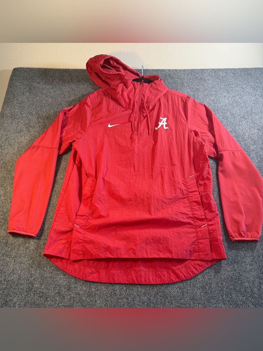 Nike Alabama Crimson Tide Men’s Size Large 1/4. Zip Jacket Dri-Fit On Field Wind
